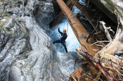 Action-Canyoning