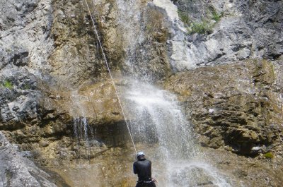 jumping-jack-canyoning__5_.jpg